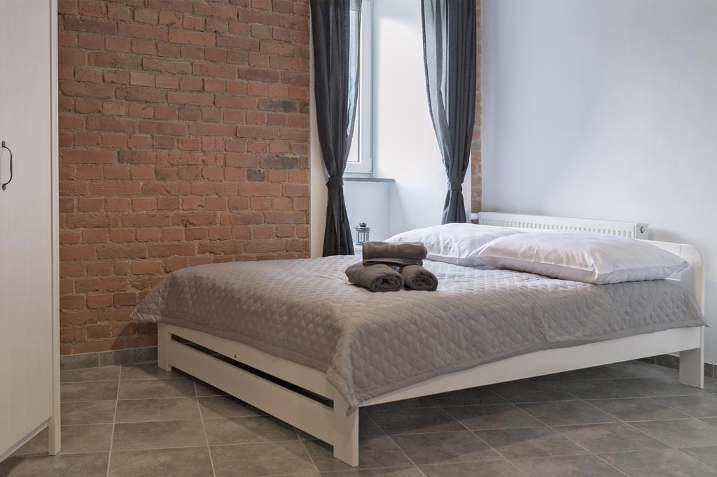 Apartamenty W Starym Browarze 1 Klodzko Luaran gambar